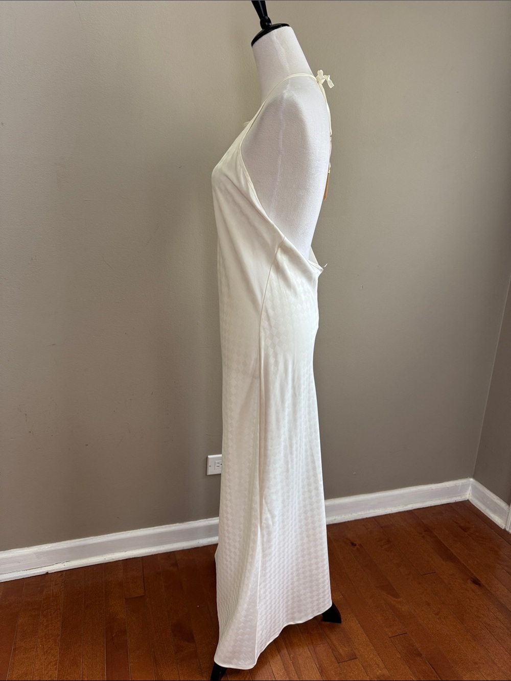 Revolve House of Harlow 1960 Halter Low Back Ivory Maxi Satin Dress Size S NWT - Picture 8 of 11